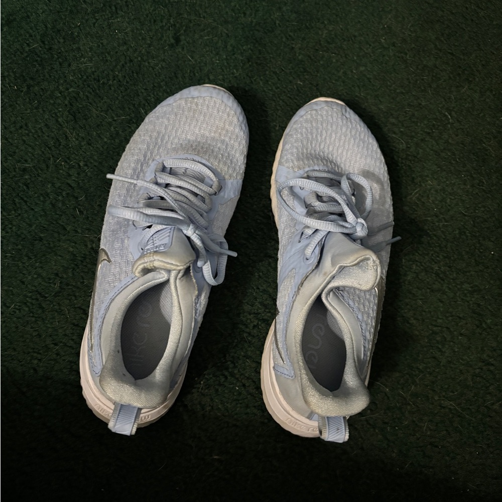 Nike Renew Women's Athletic Shoes in Light Blue - Size 6.5